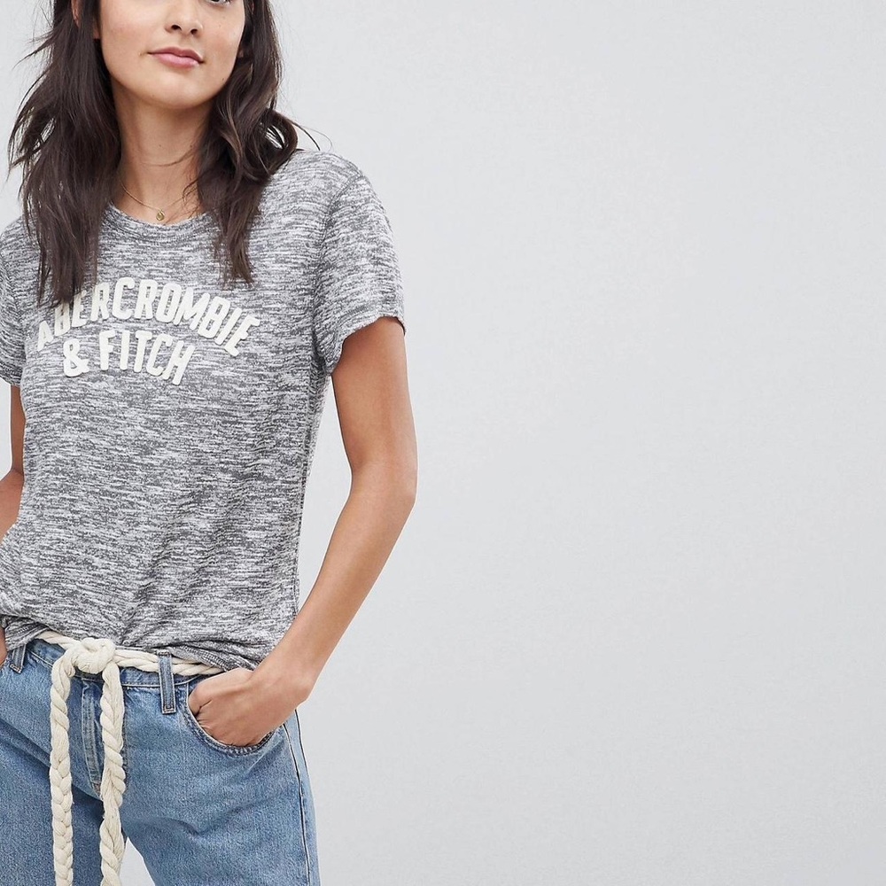 Abercrombie & Fitch Cozy Logo T Shirt Size XS